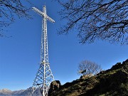 48 Alla  alta roce di vetta del Monte Zucco (1232 m) 